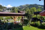 Mehrparteienhaus direkt an der Piste & Rodelbahn