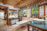 Exklusiver Bungalow in Sonnenlage mit Schwimmteich